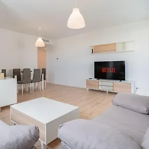 https://guestready-sunny-seaside-escape-in-mlaga.es-andalucia.com